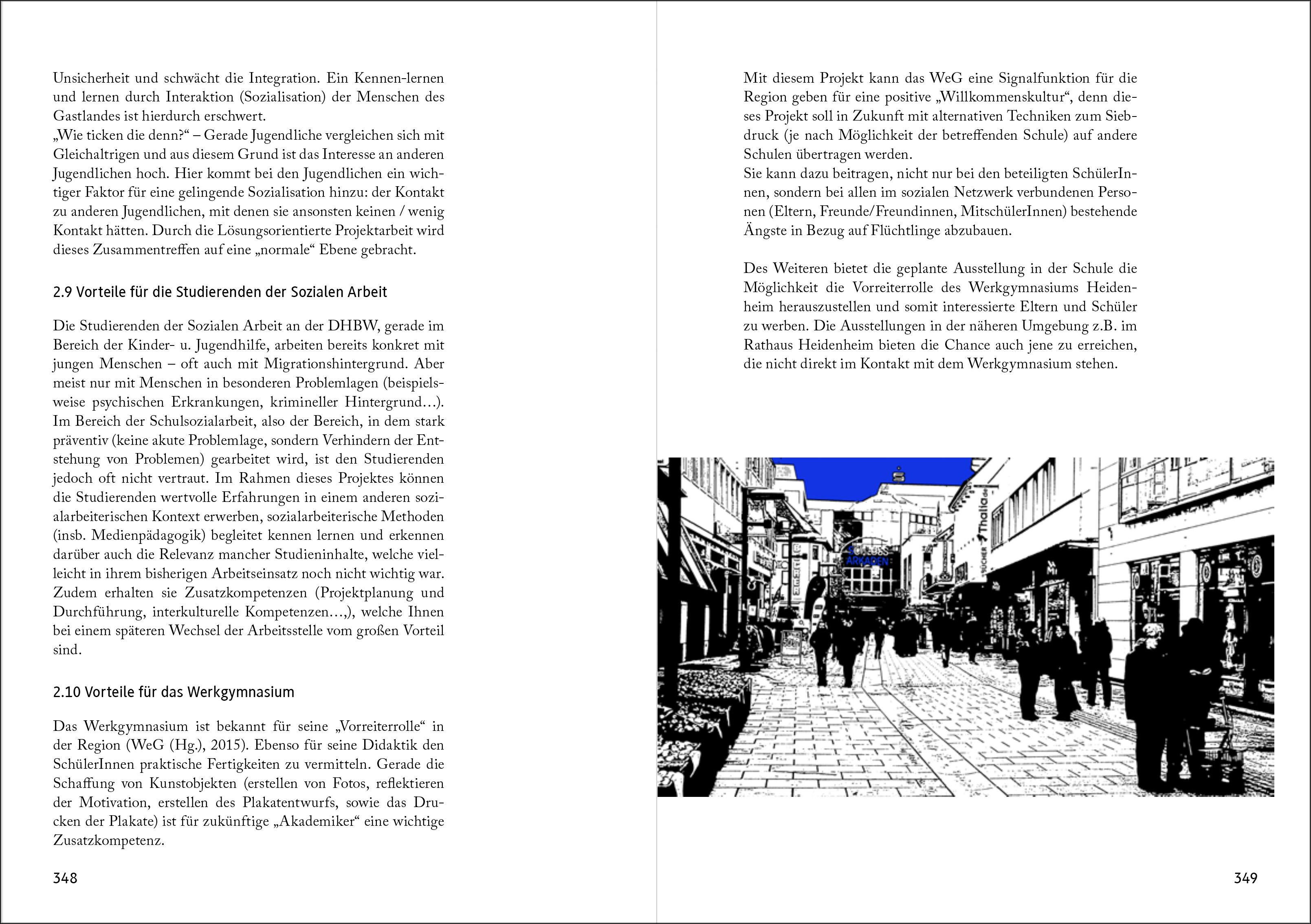 Doppelseite mit Bild im Raster. 